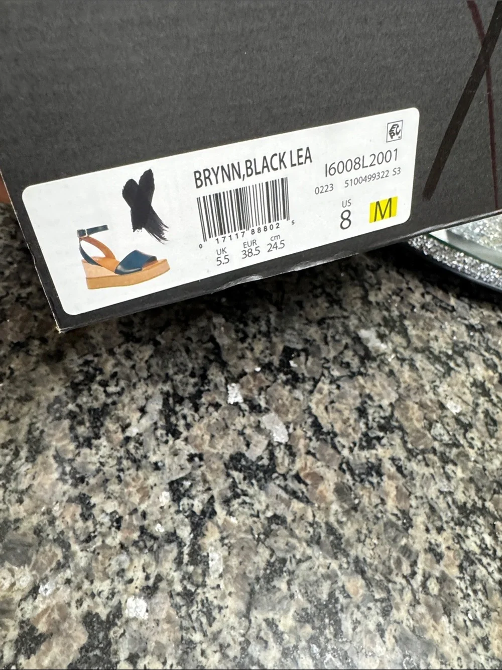 Naturalizer new box